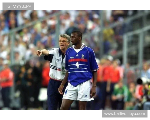 法国名将维埃拉回顾辉煌生涯