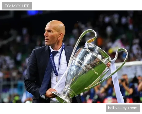 克鲁伊夫战术革新引领足球新纪元，未来发展方向备受瞩目