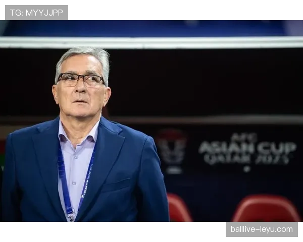 德甲豪门主帅关键决策引热议，球队未来战略成焦点