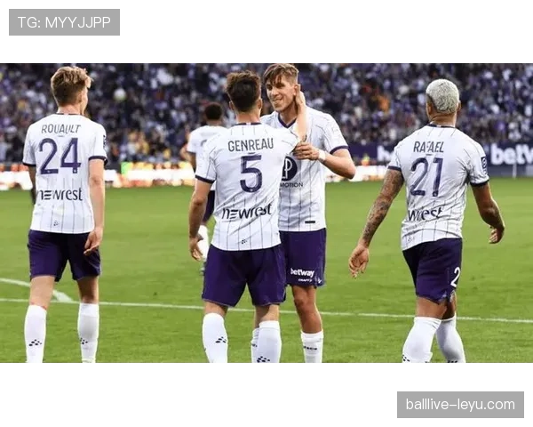 布雷斯特近期状态回暖，防守表现稳健值得关注