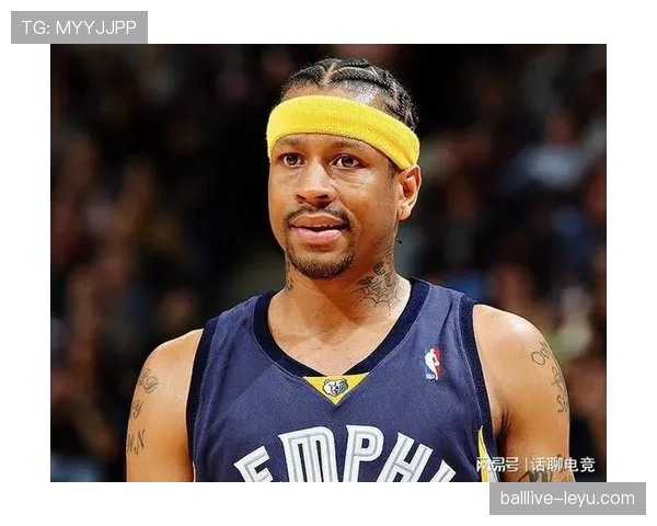 艾弗森无球穿插撕裂防线，小个核心如何改变进攻节奏